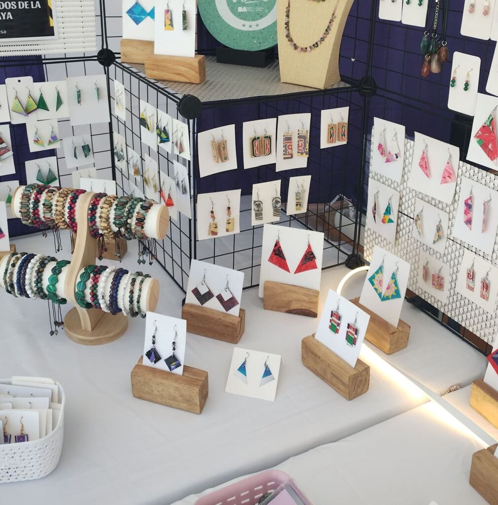 La Mujer de la Bolsa fondo